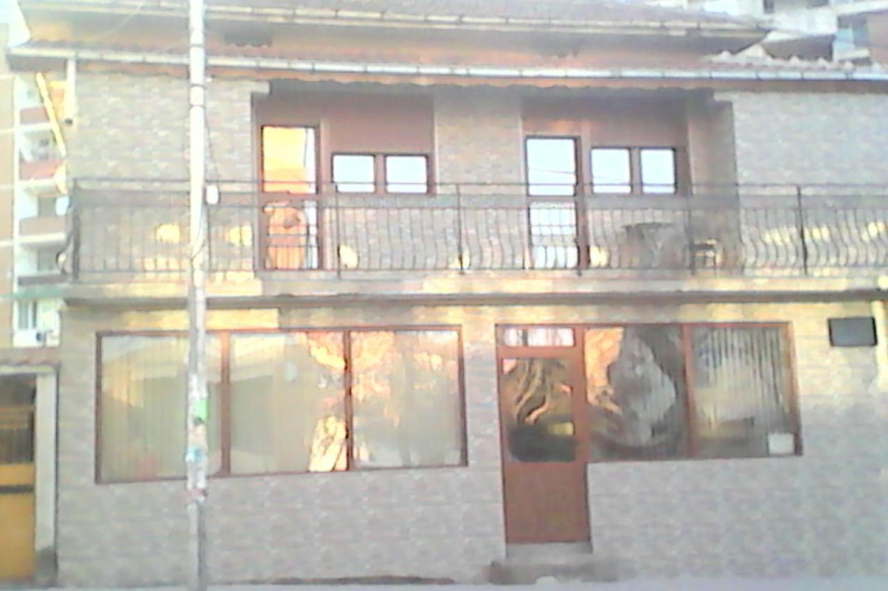 Guest House Lili Petrich  Exterior foto