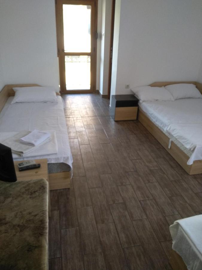 Guest House Lili Petrich  Exterior foto